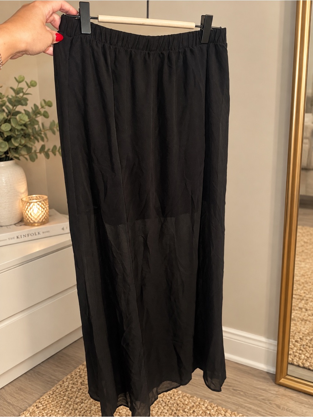 Forever 21 Women's Maxi Skirt Black Size Medium